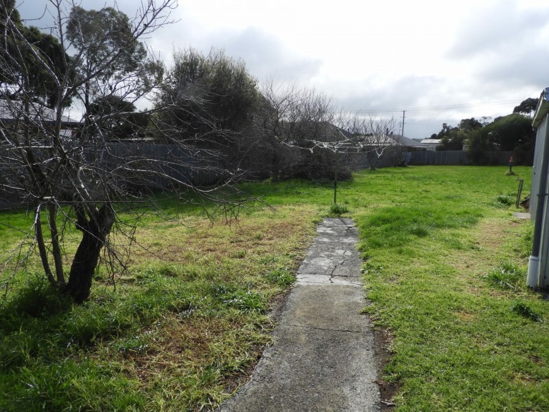 34 Powlett Street, Inverloch VIC 3996