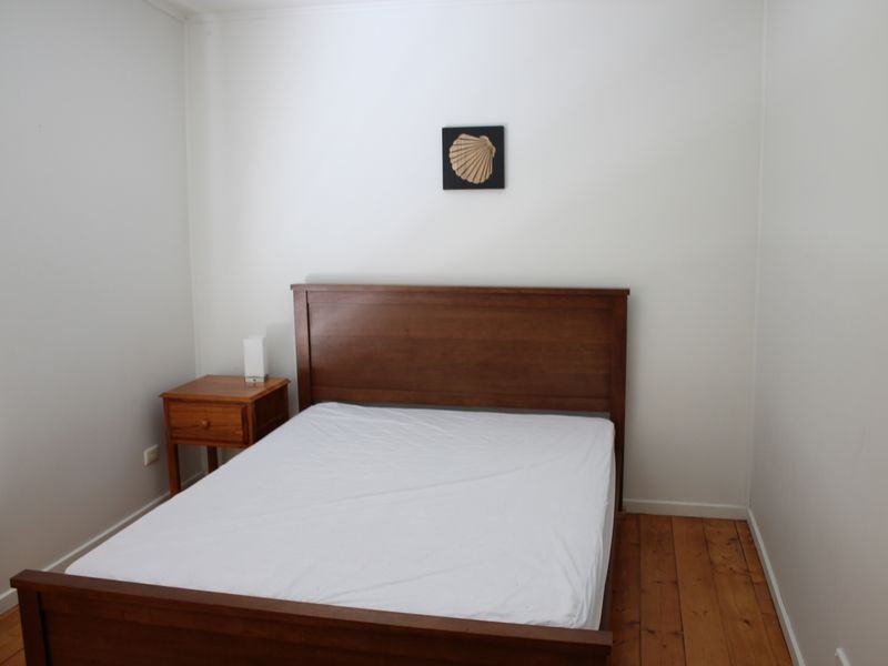 2/42 Bayview Avenue, Inverloch VIC 3996