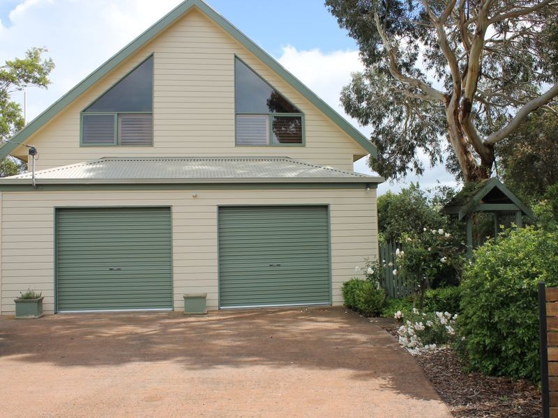 10 Alwyn Court, Inverloch VIC 3996