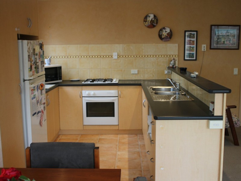 6 Manna Gum Close, Inverloch VIC 3996