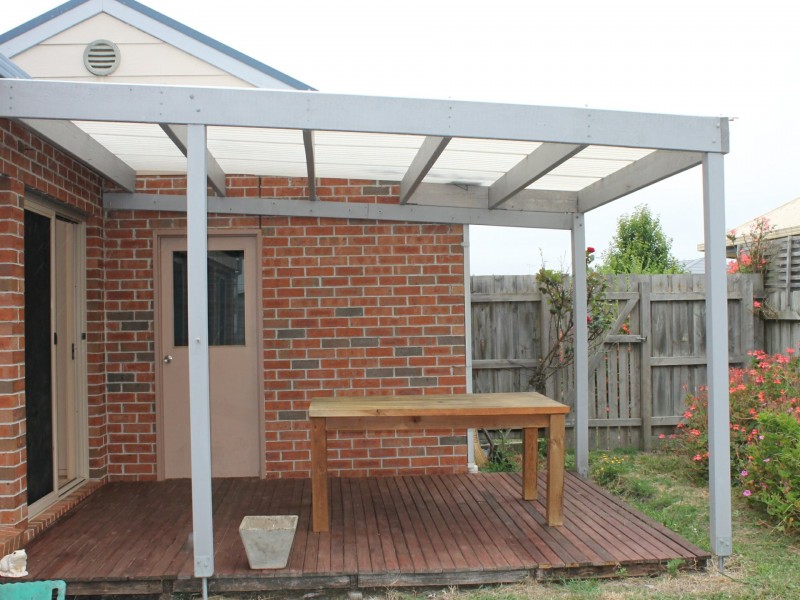 6 Manna Gum Close, Inverloch VIC 3996