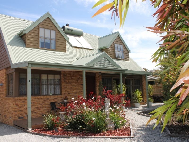 4 Heather Grove, Inverloch VIC 3996
