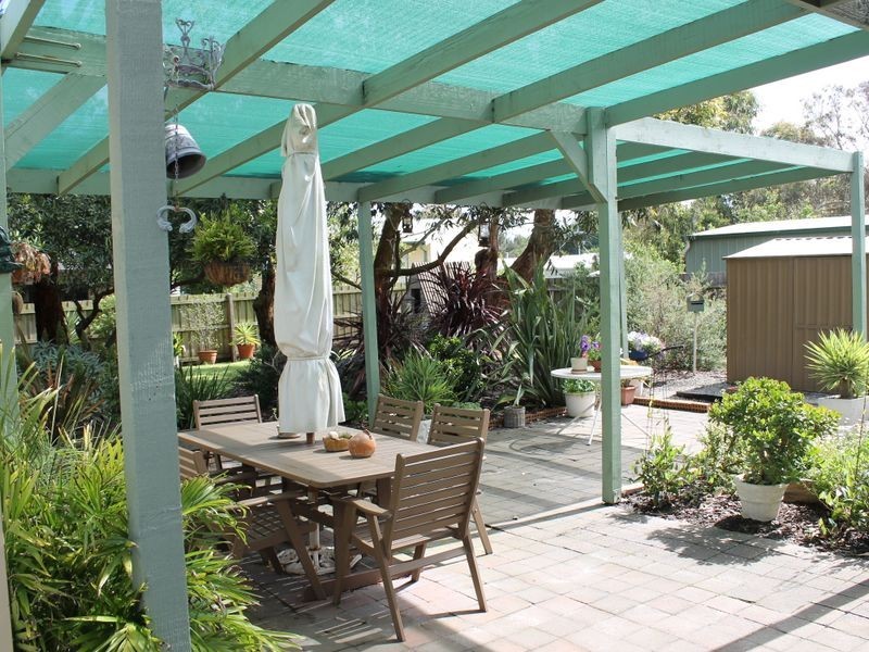 4 Heather Grove, Inverloch VIC 3996