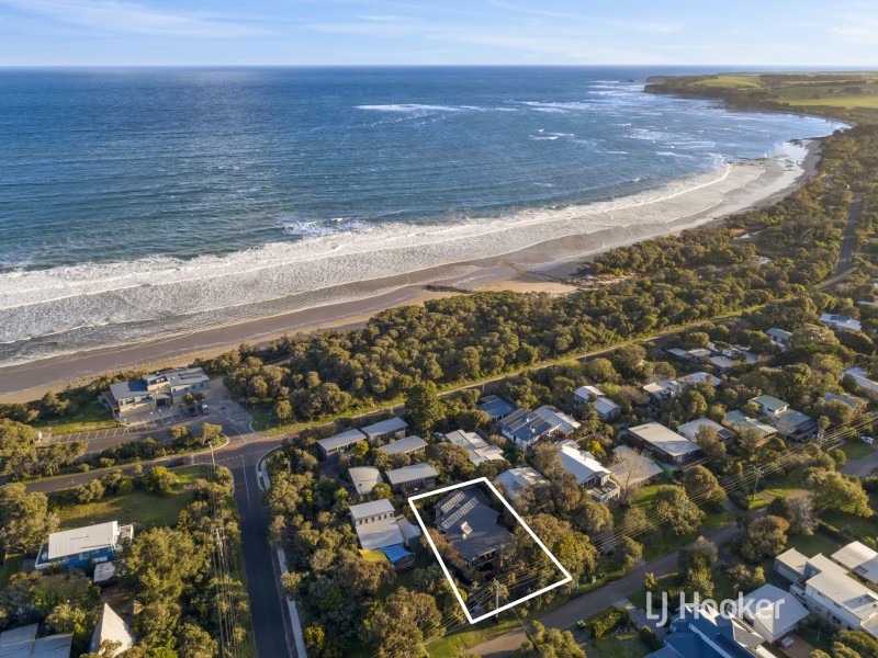62 Lohr Avenue, Inverloch VIC 3996
