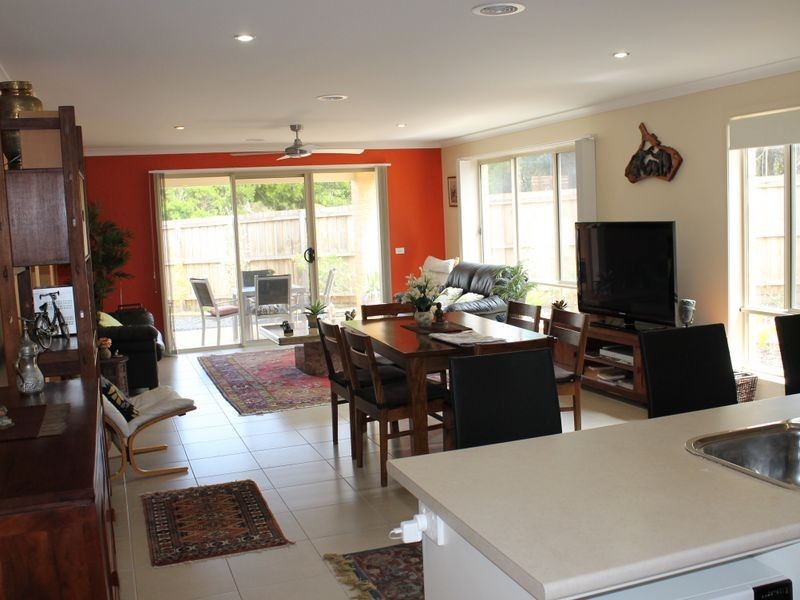 2 Goodenia Place, Inverloch VIC 3996