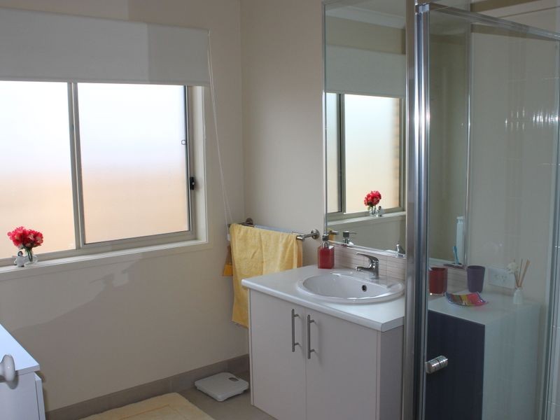 2 Goodenia Place, Inverloch VIC 3996