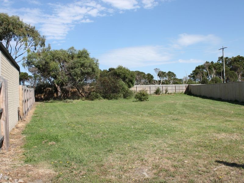 Lot 5 (9) Blue Wren Way, Inverloch VIC 3996