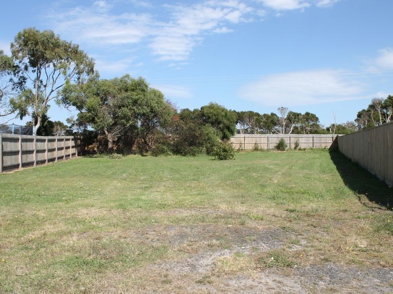 Lot 5 (9) Blue Wren Way, Inverloch VIC 3996