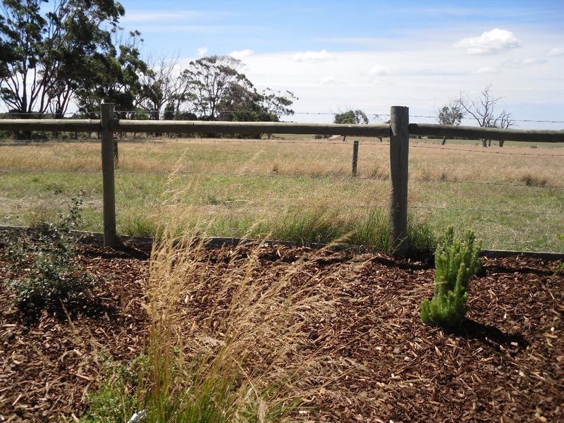 Inverloch Rd, Inverloch VIC 3996