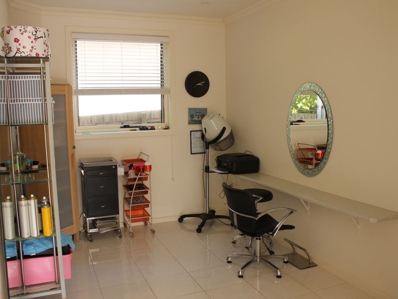 14 Sandymount Avenue, Inverloch VIC 3996