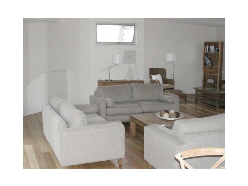 Unit 1/5 Toorak Road, Inverloch VIC 3996