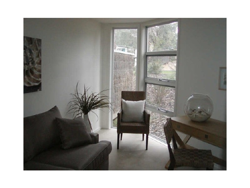 Unit 1/5 Toorak Road, Inverloch VIC 3996
