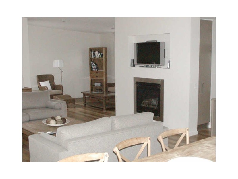 Unit 1/5 Toorak Road, Inverloch VIC 3996