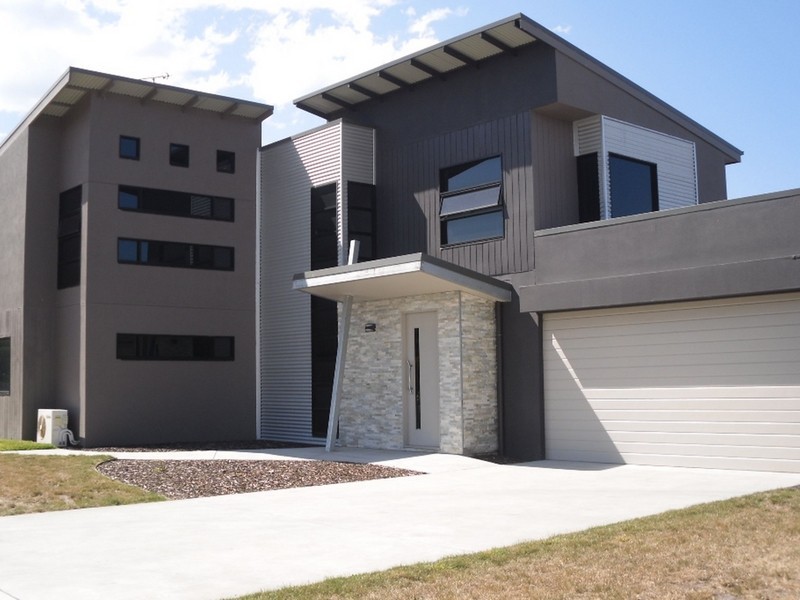 11 Endeavour Place, Inverloch VIC 3996