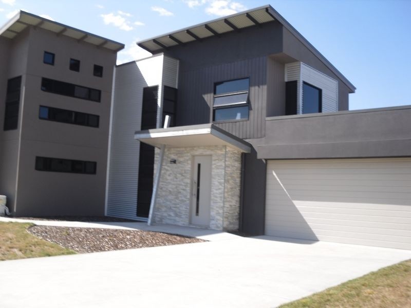 11 Endeavour Place, Inverloch VIC 3996