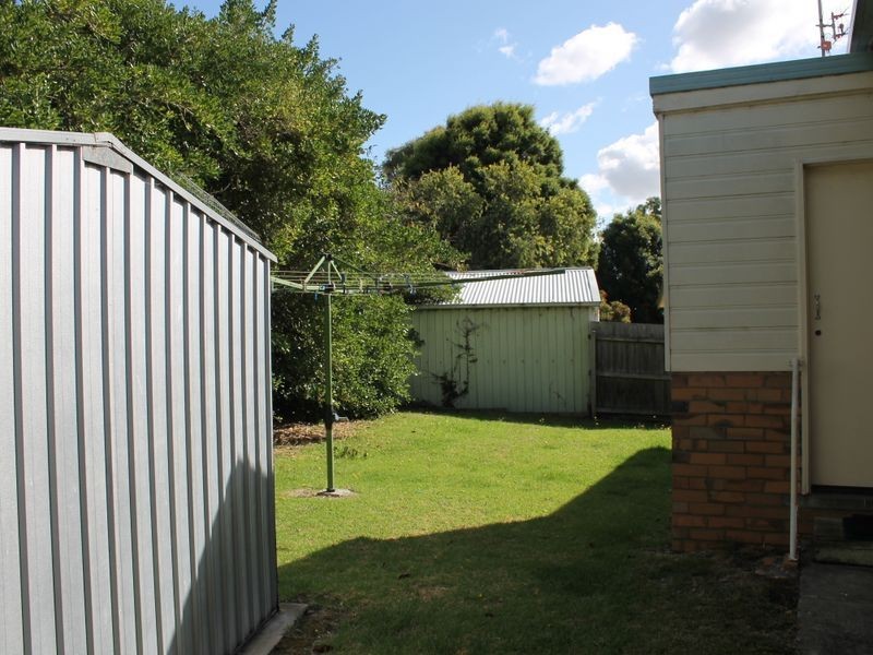 9 Beilby Avenue, Inverloch VIC 3996