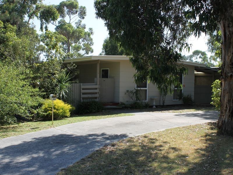 13 Tower Street, Inverloch VIC 3996