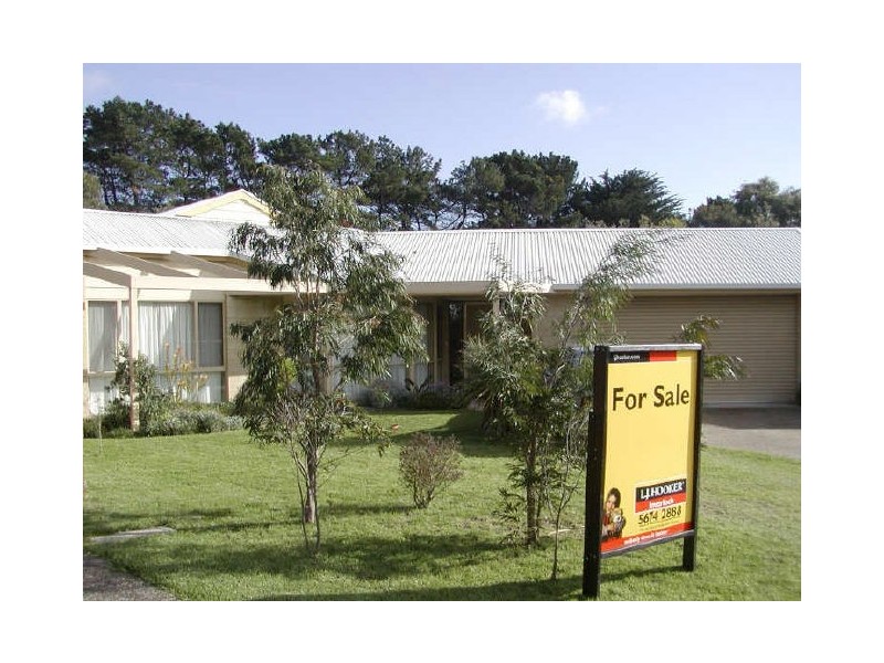 10 Streeton Court, Inverloch VIC 3996
