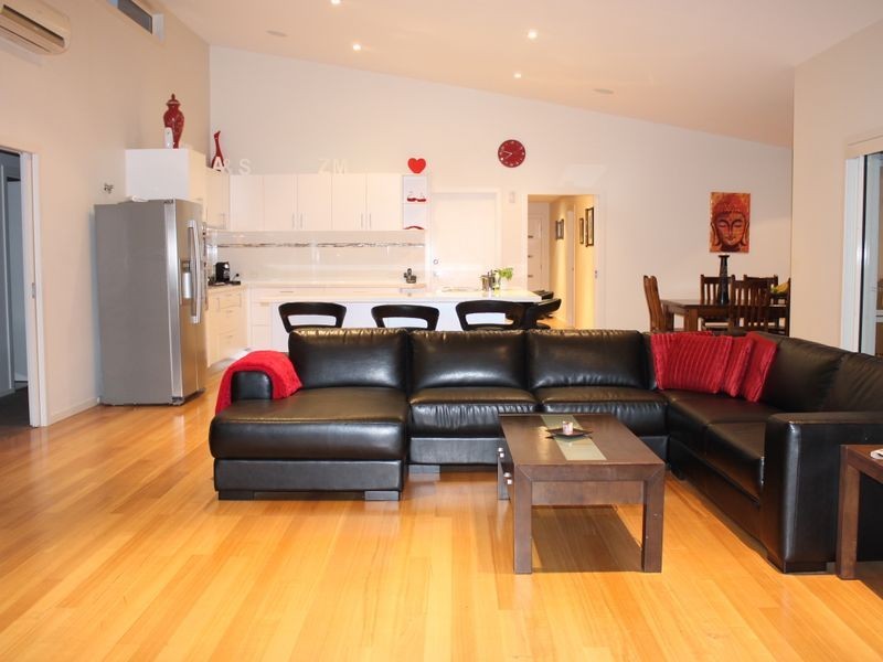 45 Woodland Heath Drive, Inverloch VIC 3996