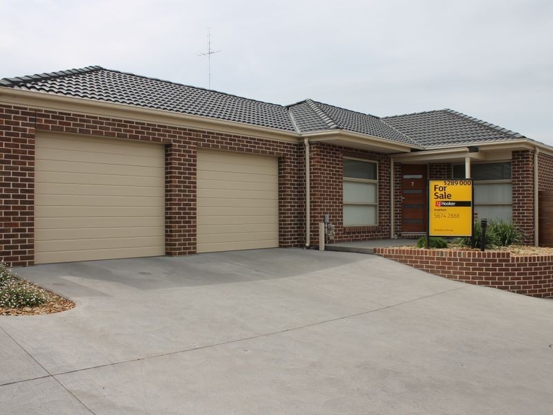 2/99 Brown Street, Leongatha VIC 3953