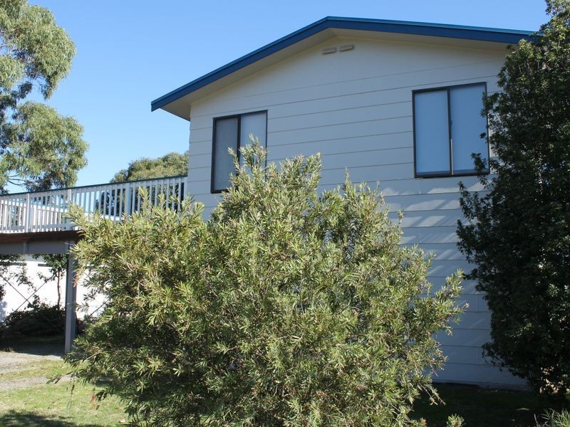 74 Tamara Crescent, Inverloch VIC 3996