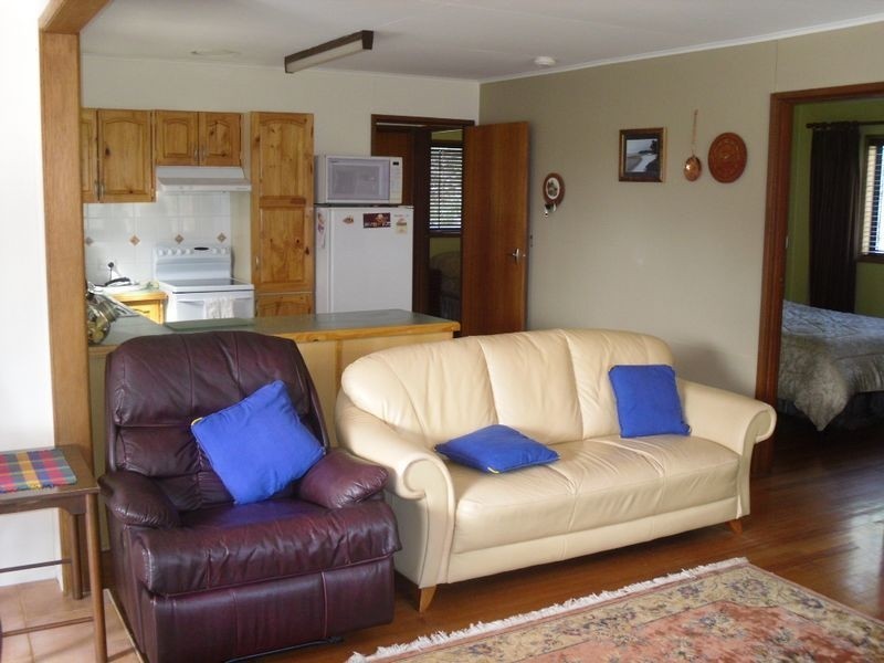 42 Beilby Avenue, Inverloch VIC 3996