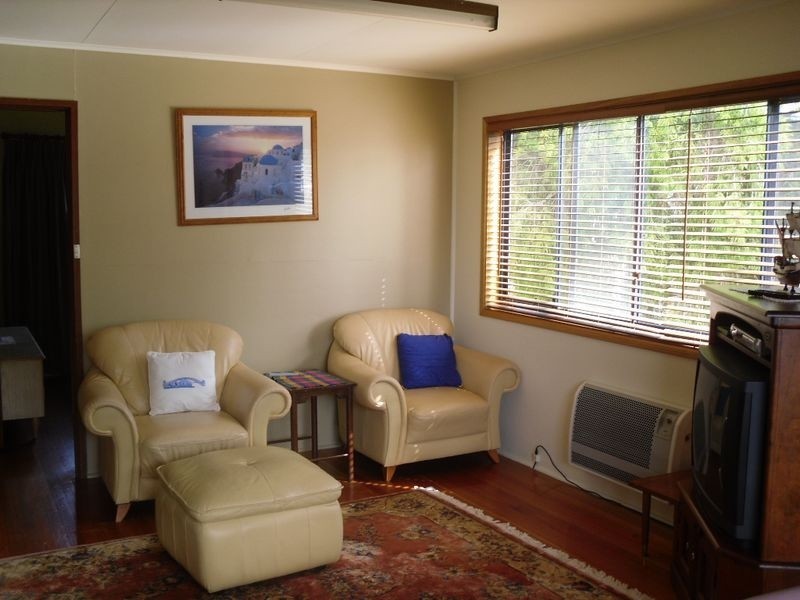 42 Beilby Avenue, Inverloch VIC 3996