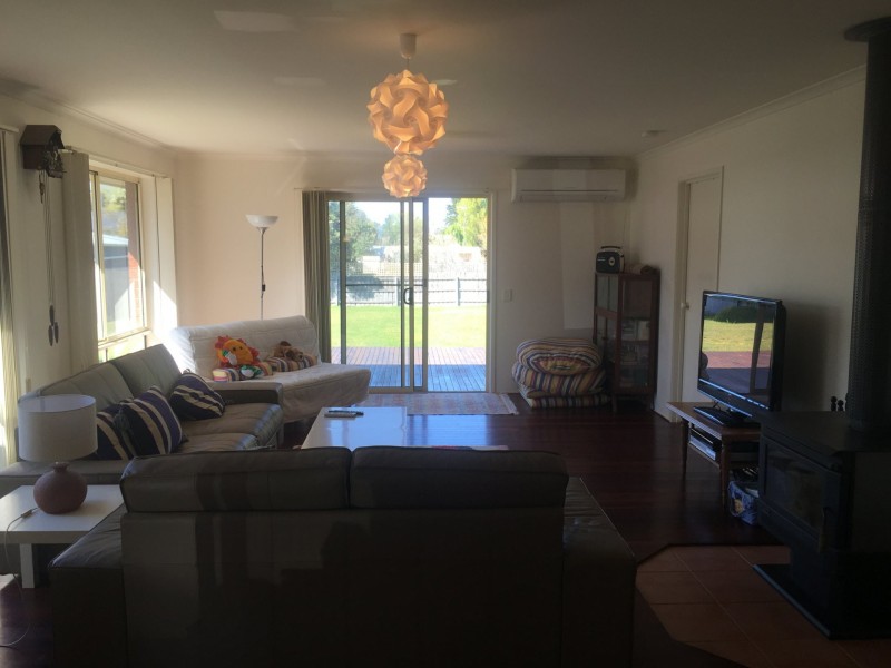 18 Lindsey Close, Inverloch VIC 3996