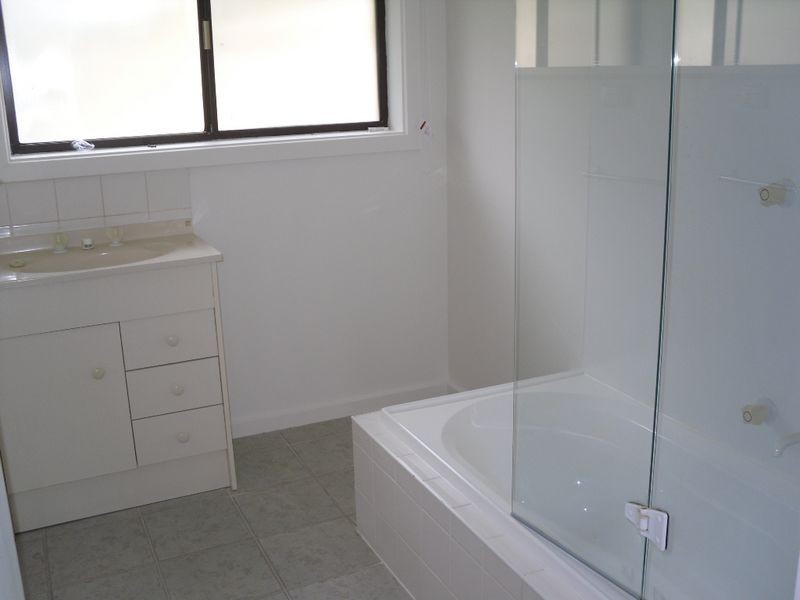 24 Sandymount Avenue, Inverloch VIC 3996