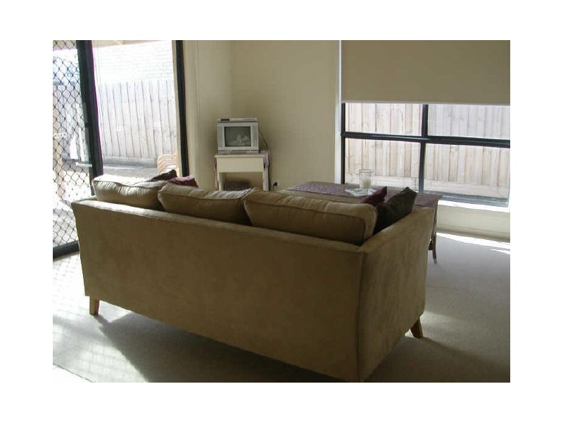 8 Endeavour Place, Inverloch VIC 3996