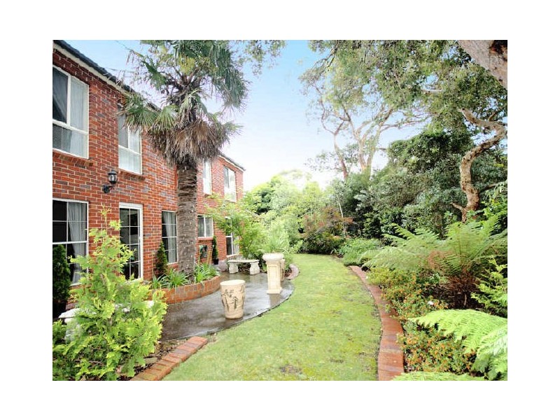 25 Sandymount Avenue, Inverloch VIC 3996