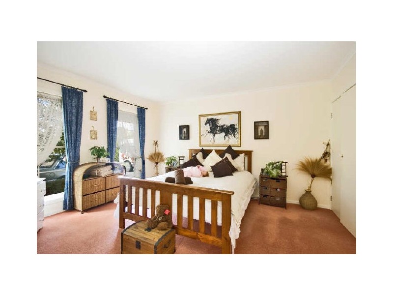 25 Sandymount Avenue, Inverloch VIC 3996