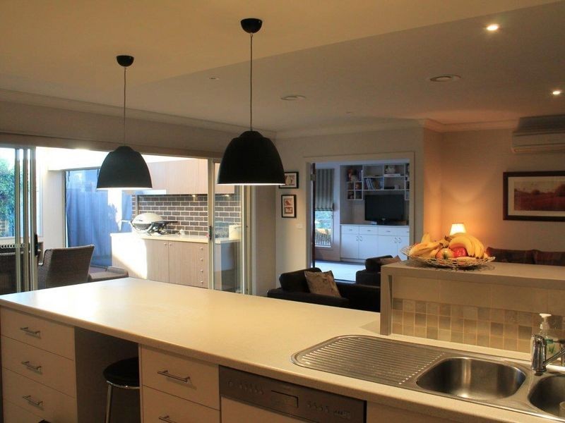 10 Surrey Place, Inverloch VIC 3996