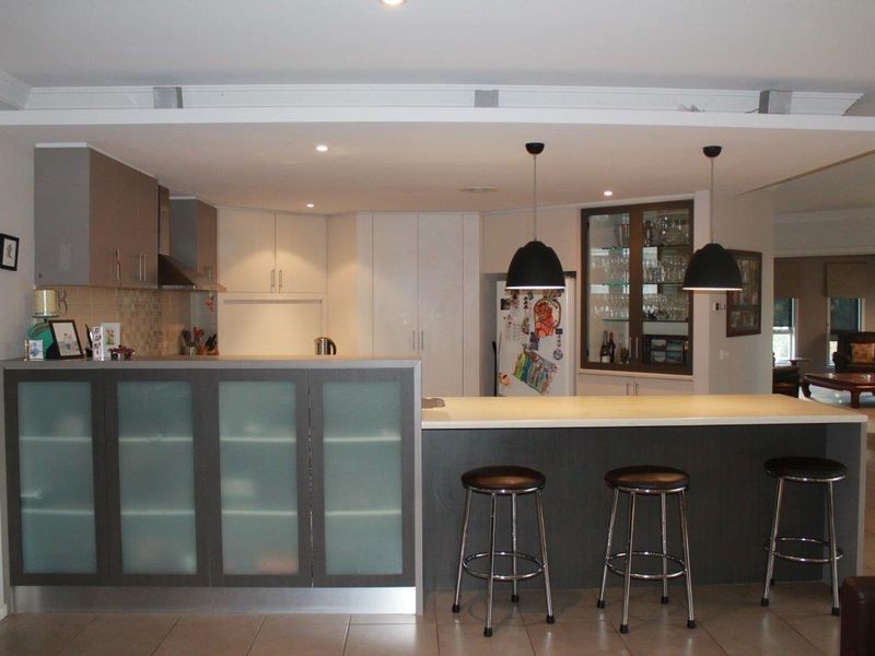 10 Surrey Place, Inverloch VIC 3996