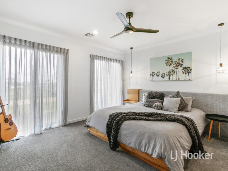 2 Radiata Place, Inverloch VIC 3996