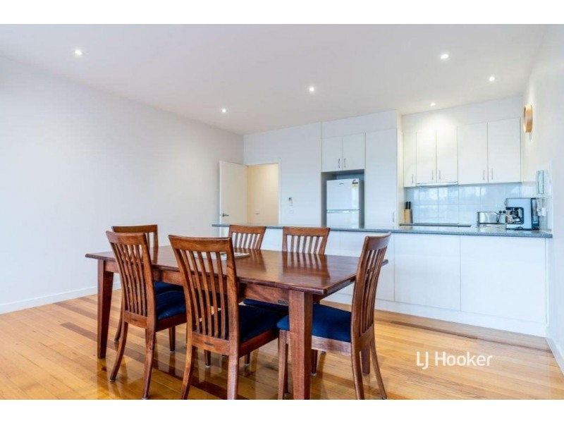 Unit 2/22 Beaton Place, Inverloch VIC 3996