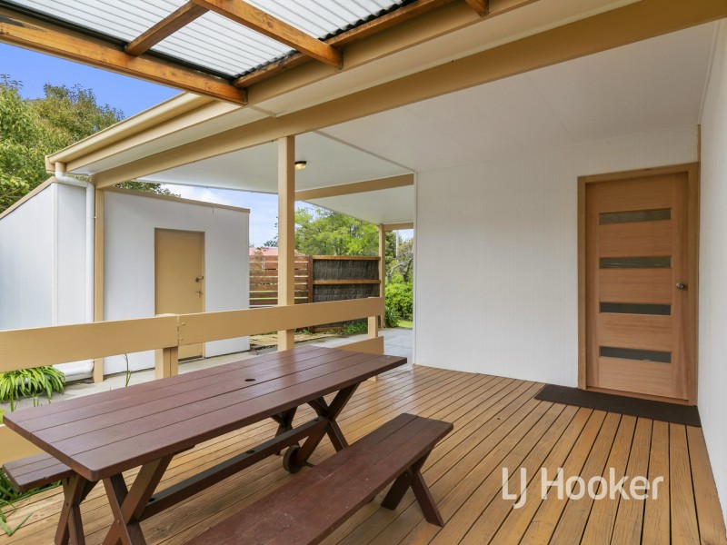 17 Lohr Avenue, Inverloch VIC 3996