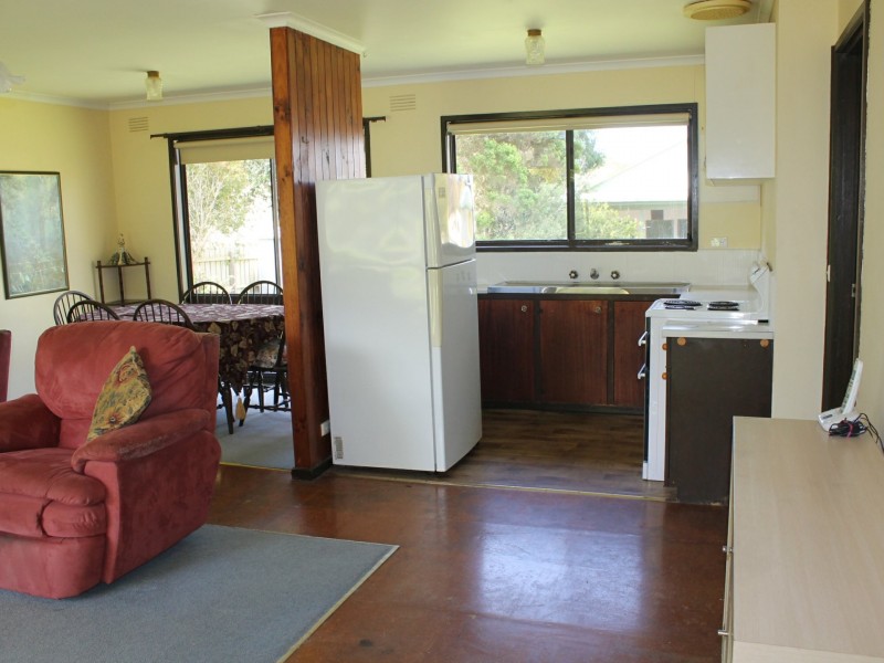 36 Beilby Avenue, Inverloch VIC 3996