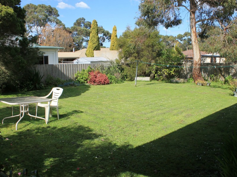 36 Beilby Avenue, Inverloch VIC 3996