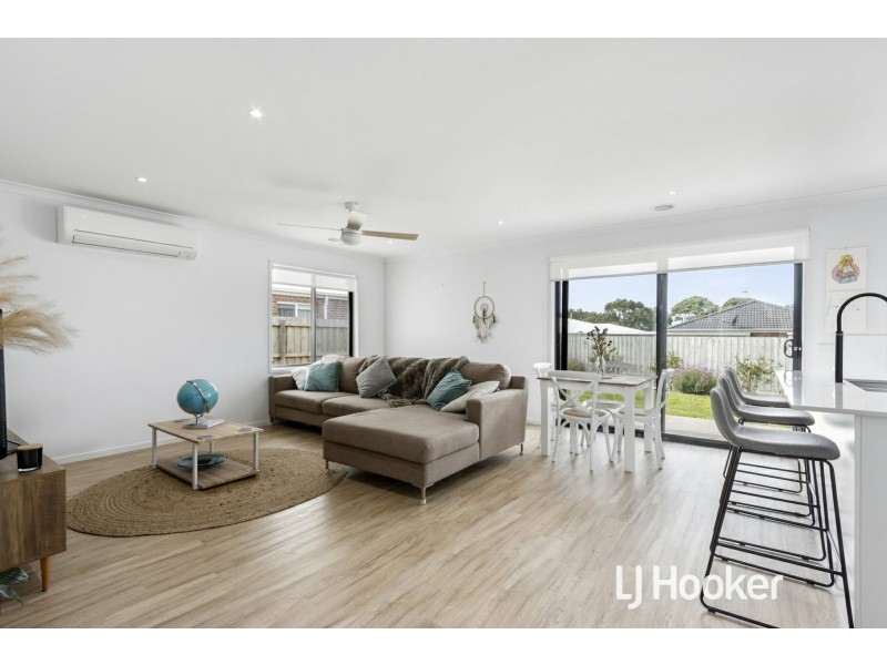 17 Headland Way, Inverloch VIC 3996