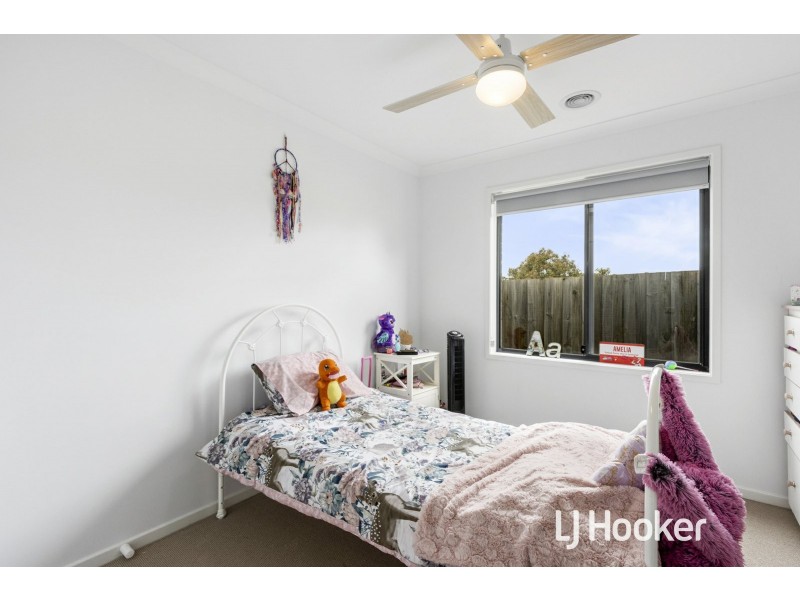 17 Headland Way, Inverloch VIC 3996