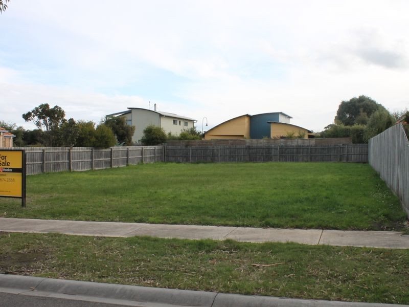 25 (Lot 28 Regatta Place, Inverloch VIC 3996