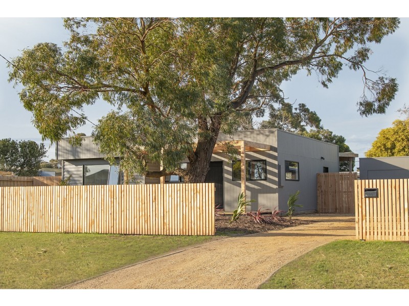 10 Marion Court, Inverloch VIC 3996