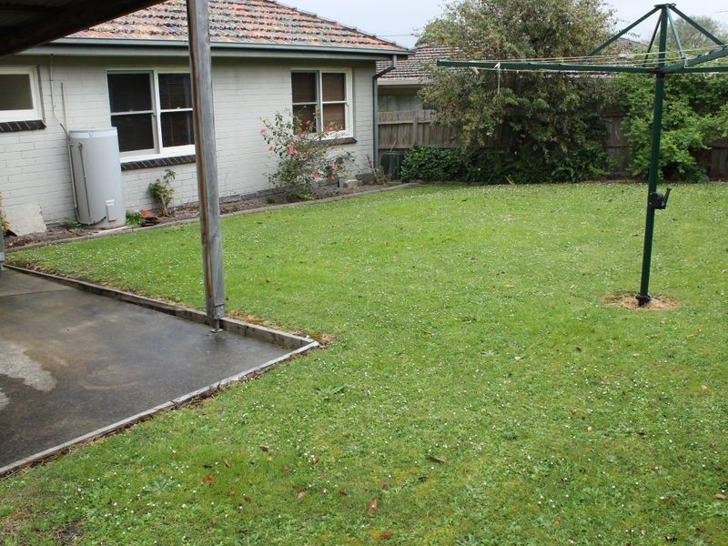 7 Darling Avenue, Inverloch VIC 3996