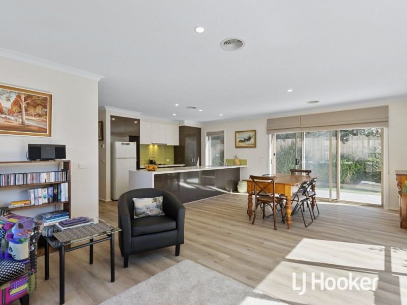 12 Bay Street, Inverloch VIC 3996