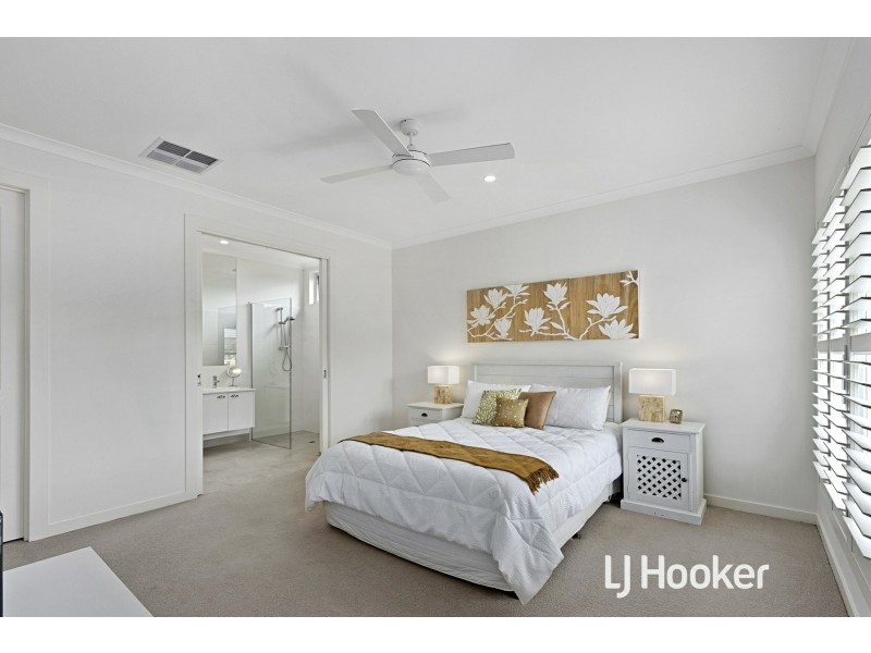 9 Radiata Place, Inverloch VIC 3996