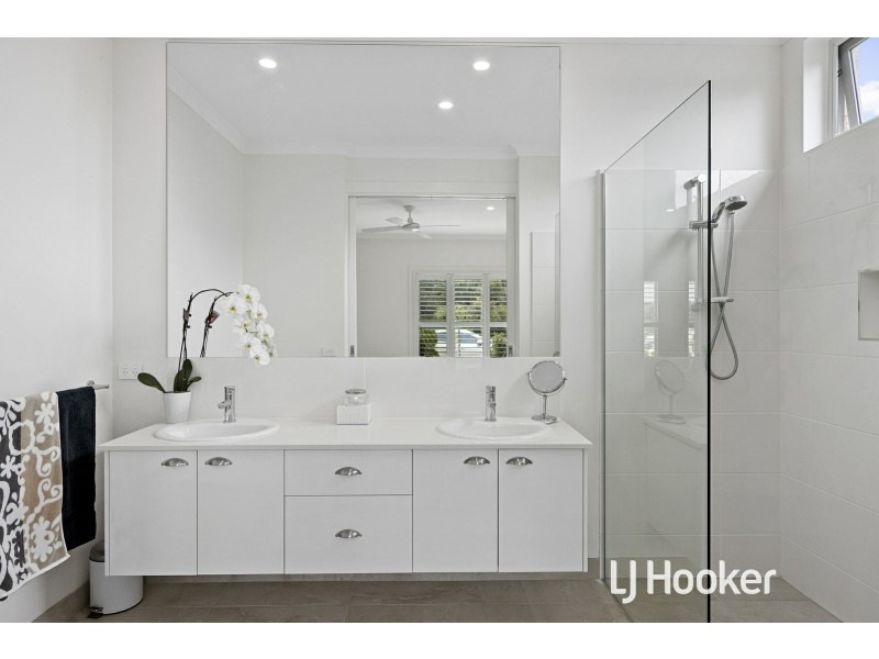 9 Radiata Place, Inverloch VIC 3996