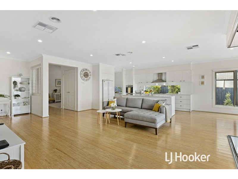 9 Radiata Place, Inverloch VIC 3996