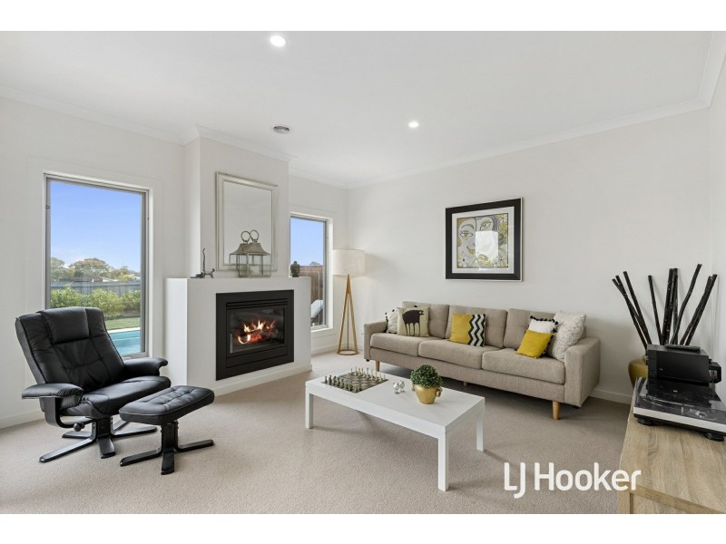 9 Radiata Place, Inverloch VIC 3996