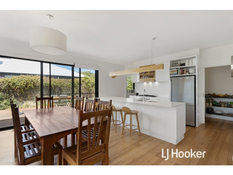 7 Paperbark Place, Inverloch VIC 3996